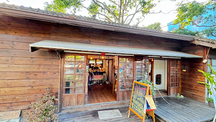 凹凸咖啡館